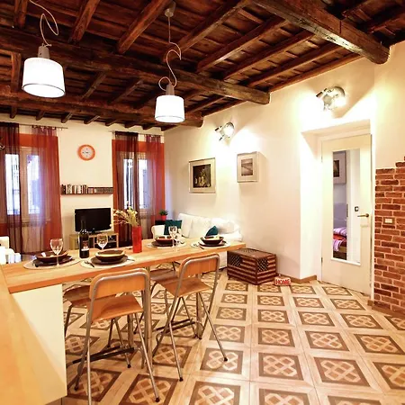 Sole 3 Apartment *